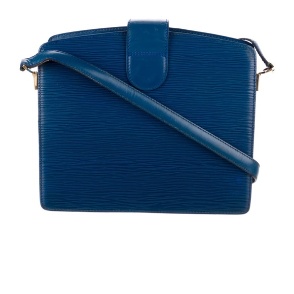 Louis Vuitton Epi Capucines Handbag - Picture 4 of 12